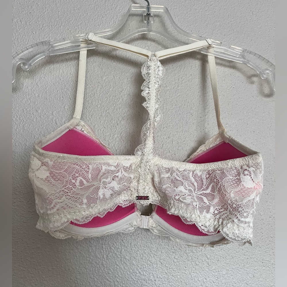 Pink bra - Picture 3 of 4